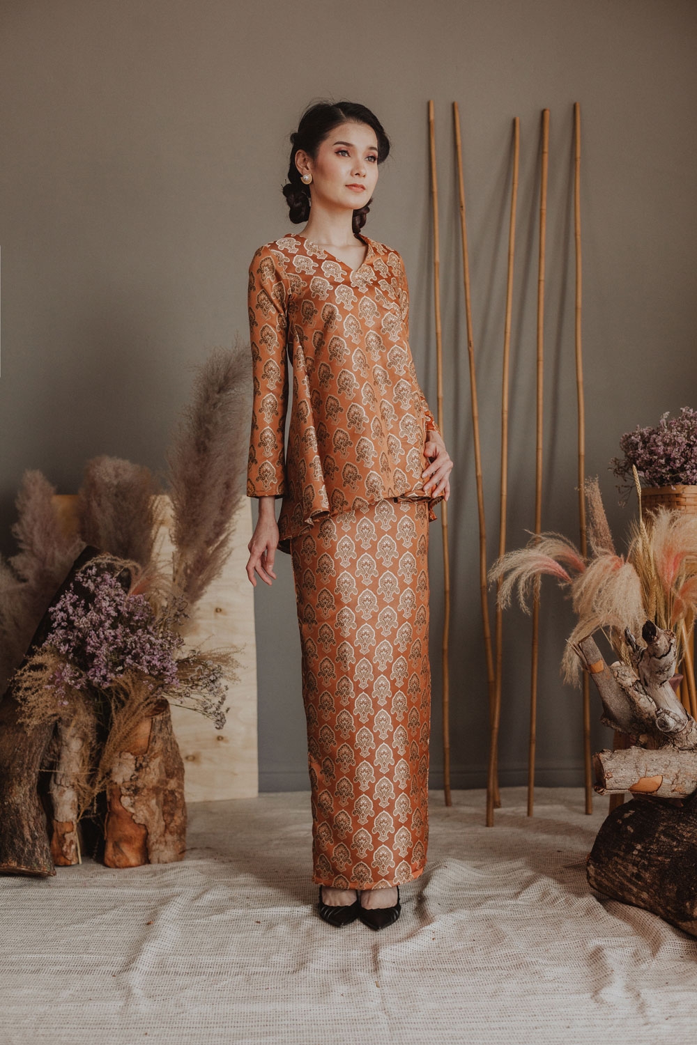 Malaikaa Brocade Kurung - Rusty