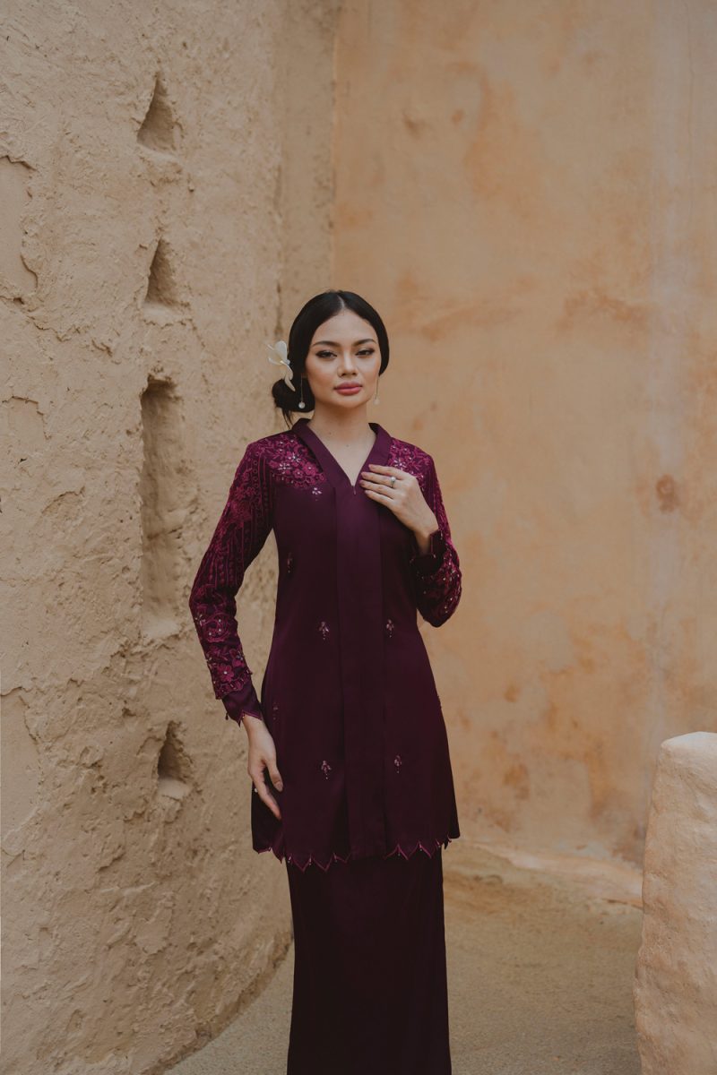 Adinda Kebaya - Dark Burgundy