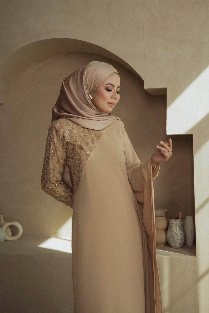 Lunaa Kaftan - nude